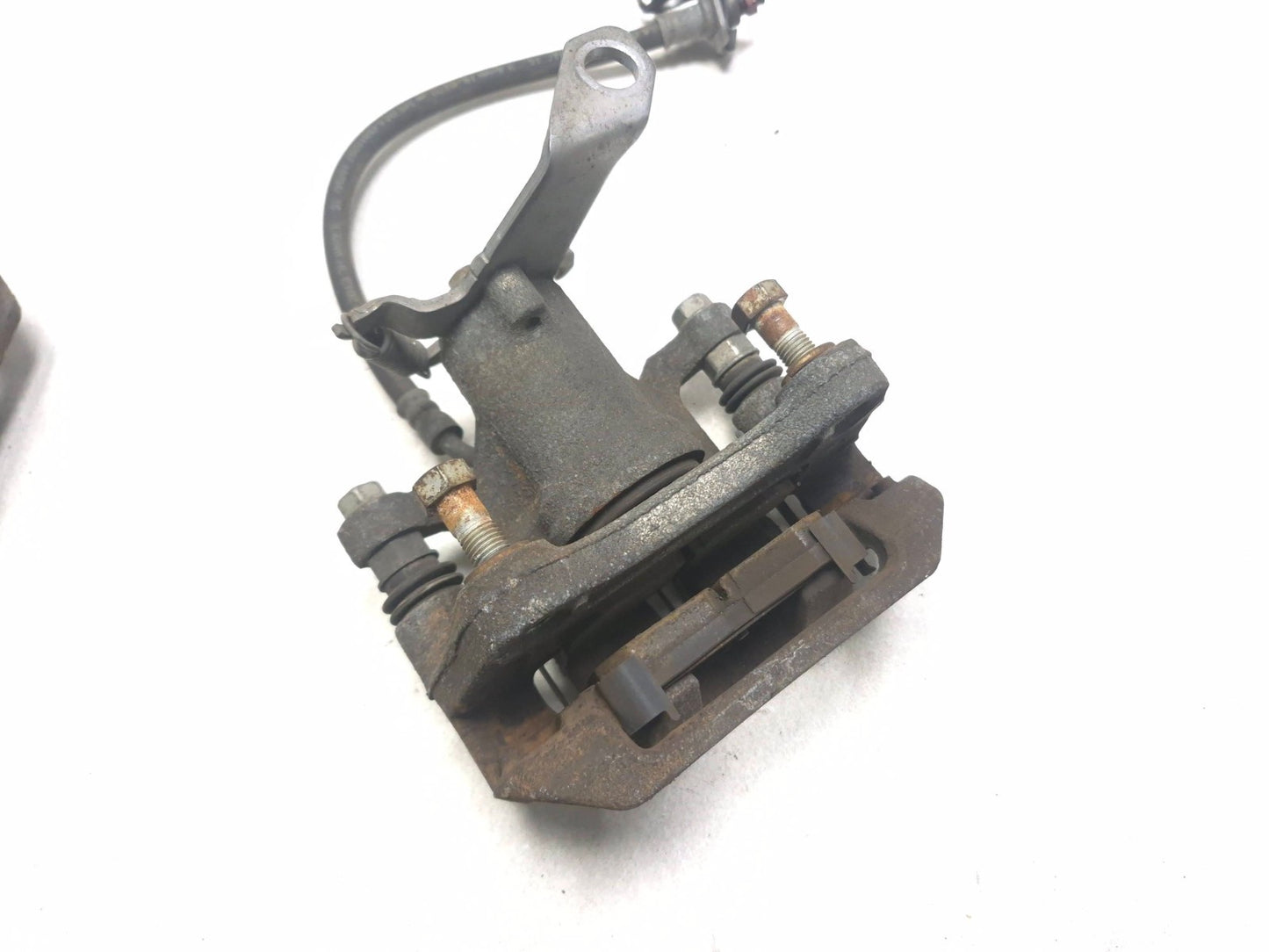 2019 Hyundai Kona Rear Brake Caliper Left & Right Pair OEM