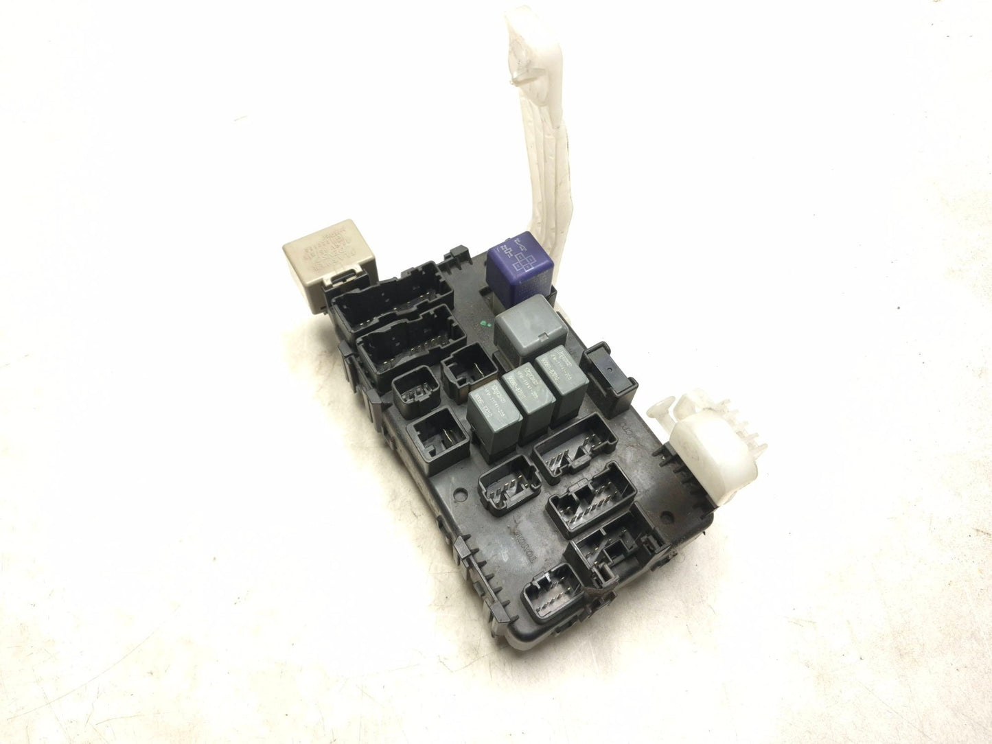 2007 Toyota Corolla Interior Fuse Box 82730-02050 OEM