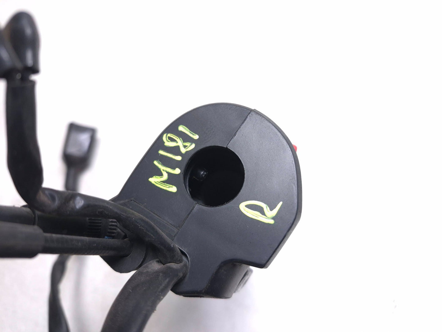 2023 Kawasaki Er400 Z400 Right Handlebar Kill Of Start Switch Throttle Grip OEM