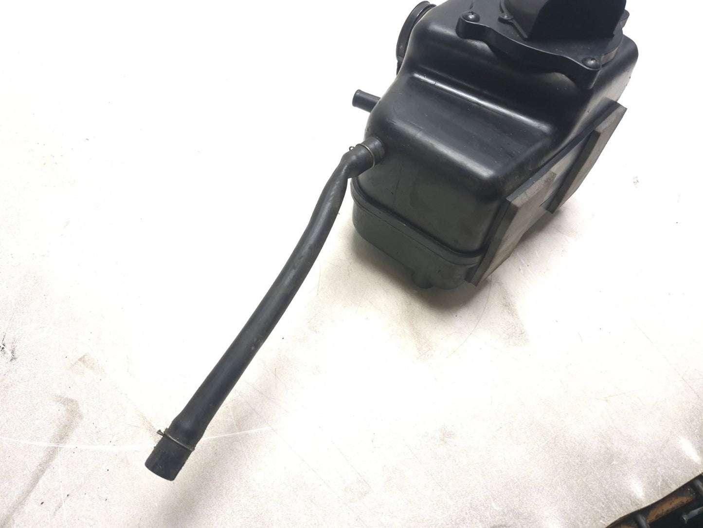 2006 Suzuki Marauder Gz250 Air Filter Assy OEM