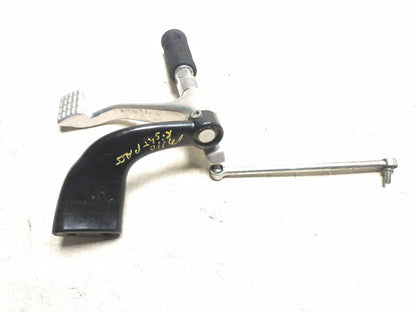 2006 Harley-davidson Sportster Xl883 Right Footrest & Brake Pedal Assy OEM