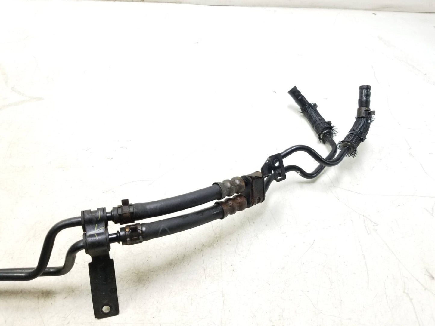 2010 - 2016 Cadillac SRX 3.0l Steering Pump Oil Hose OEM