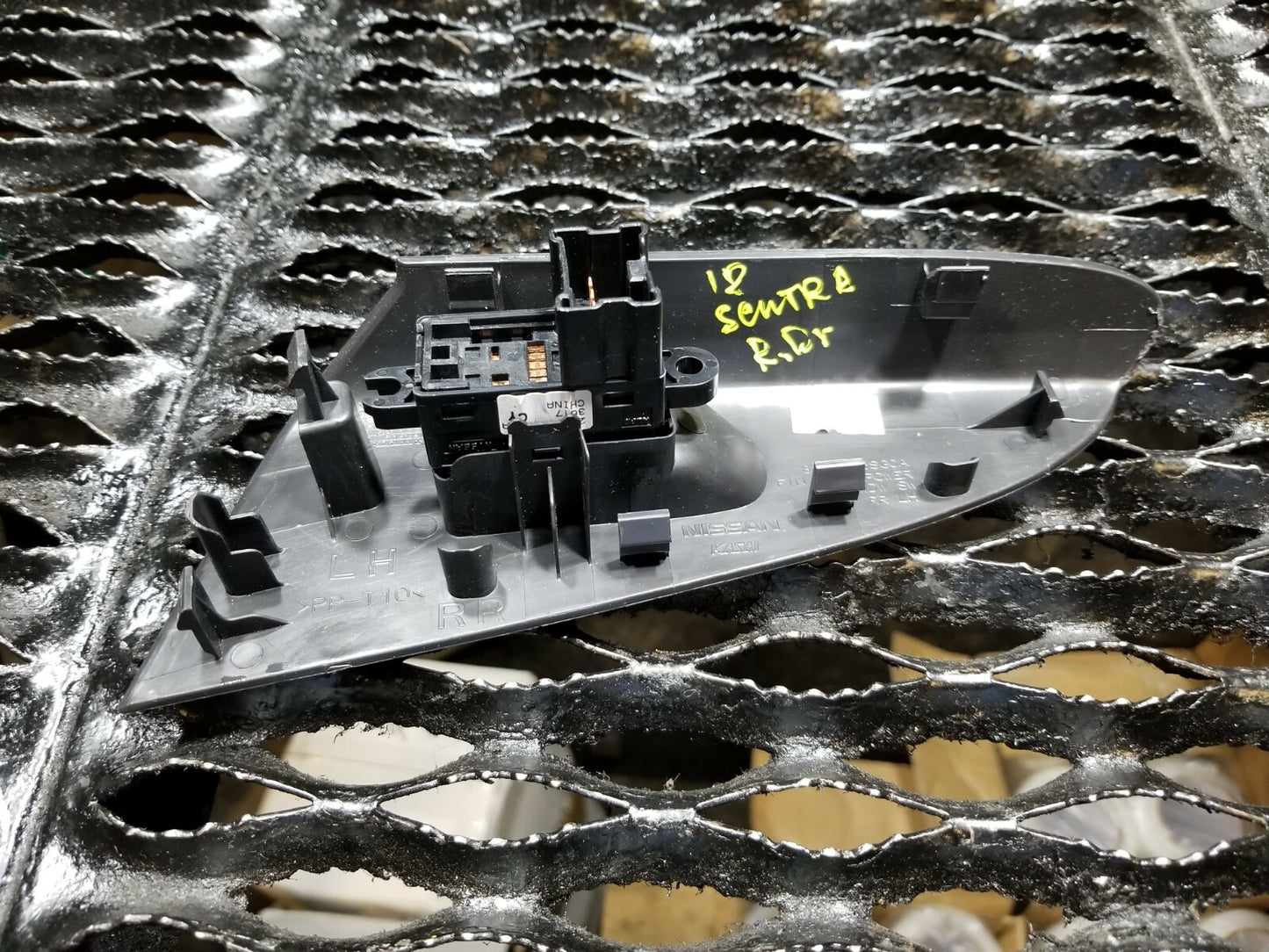 14 15 16 17 18 Nissan Sentra Rear Left Driver Side Window Switch W/ Trim OEM 8k
