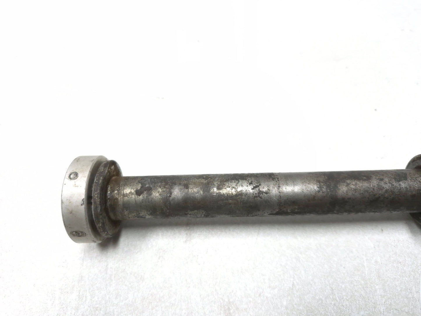 2003 Harley-davidson Fxdl Anniversary Dyna Rear Wheel Axle & Cover OEM