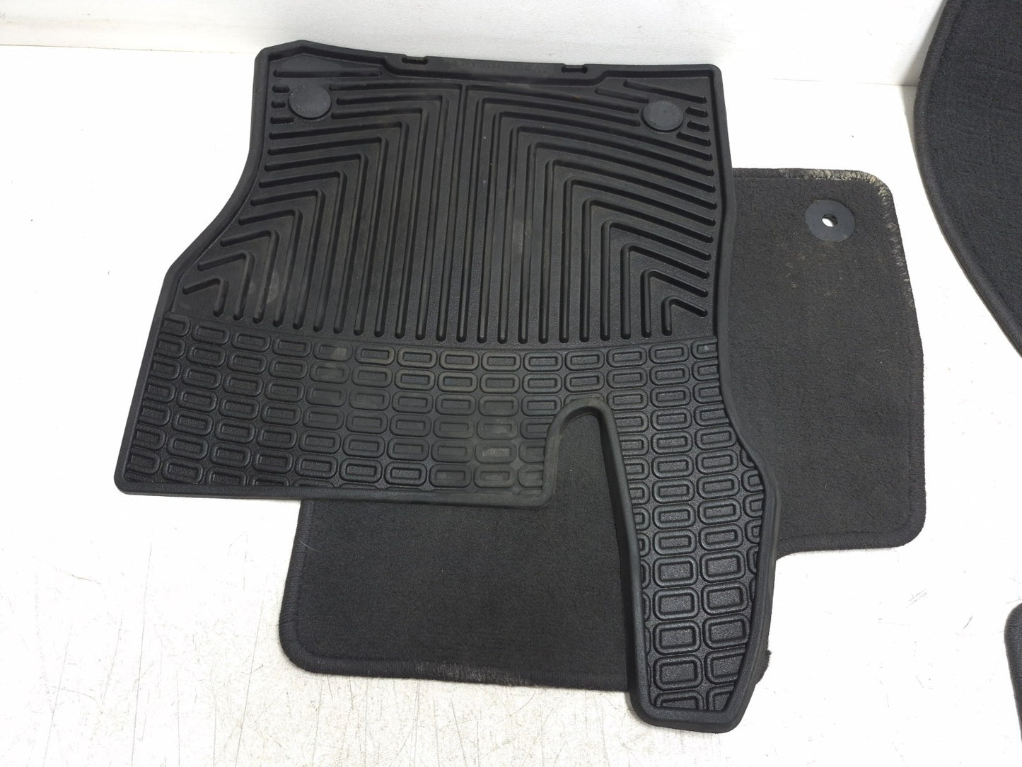 2017 Ford Focus St Floor Mat 8 Pcs OEM