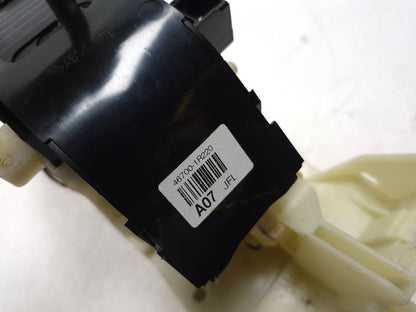 2014 Hyundai Accent Gear Shifter Lever OEM 46700-1r220