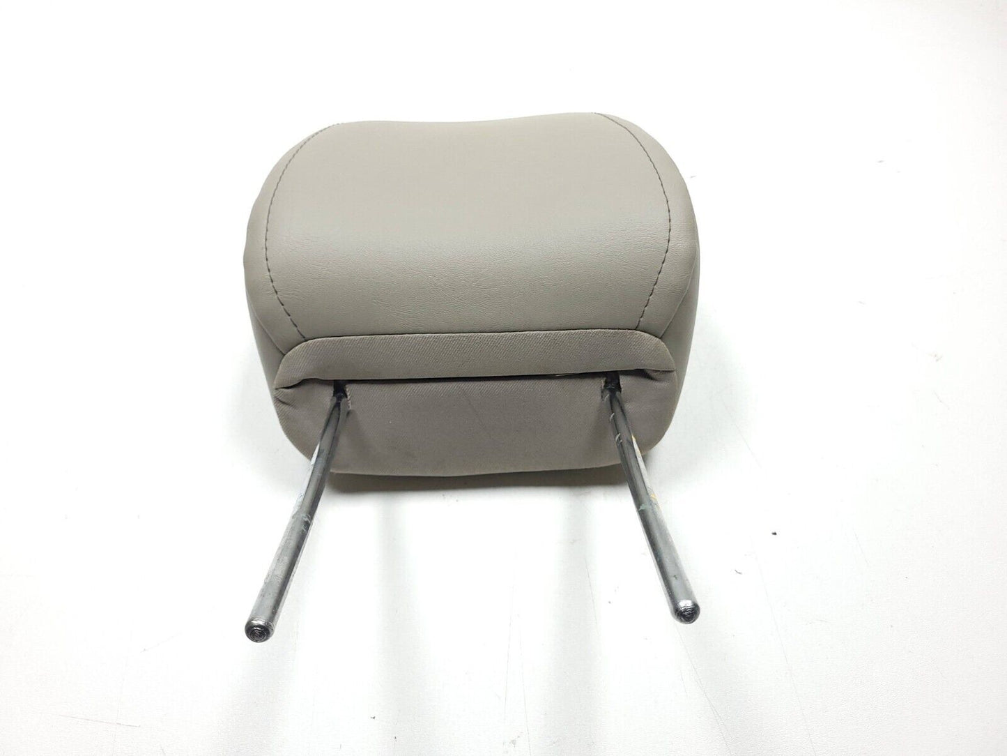 2005-2010 Jeep Grand Cherokee Front Seat Headrest Passenger Right OEM