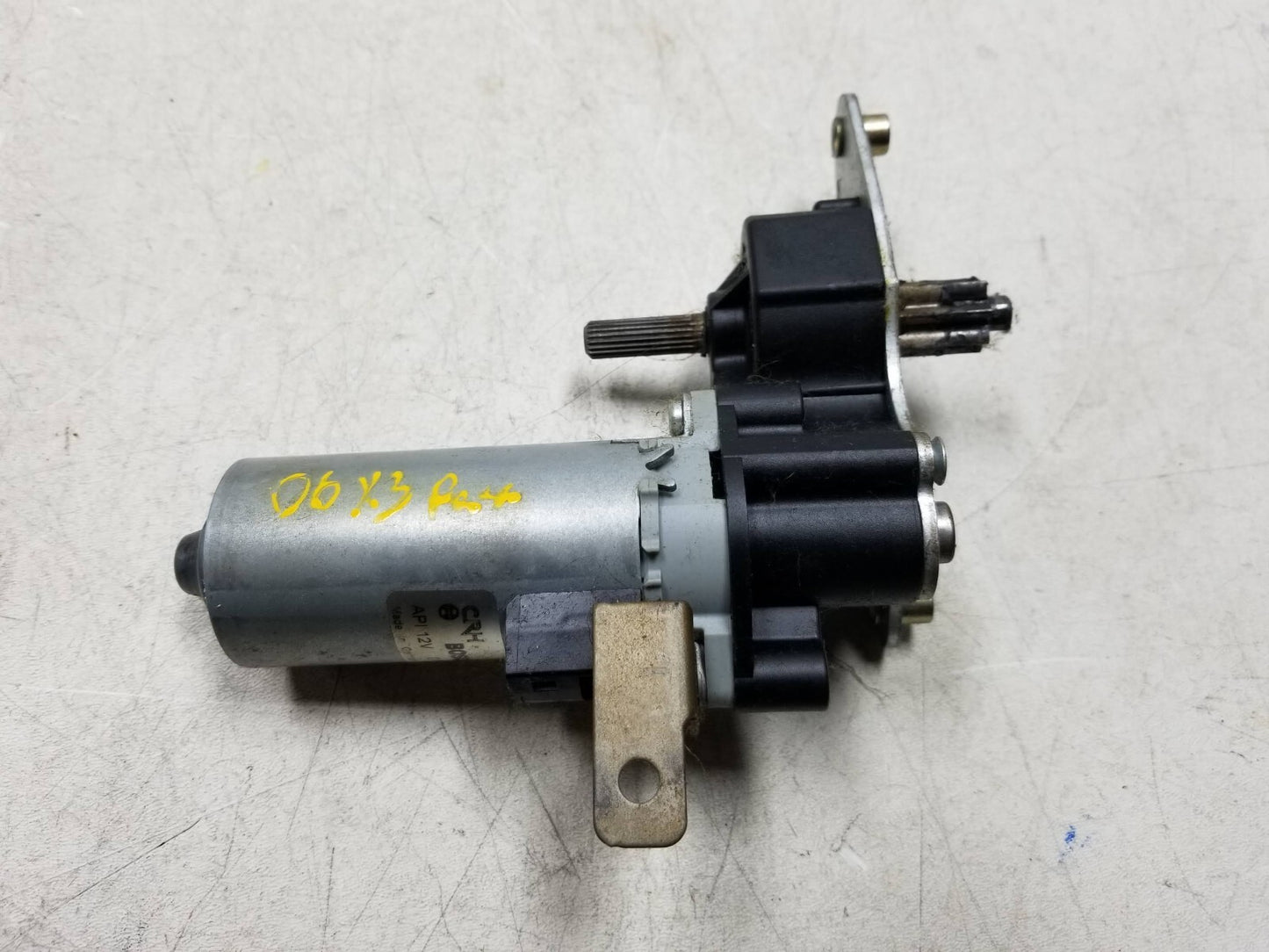 2004 - 2006 BMW X3 Seat Adjustment Motor Front Passenger Side Right OEM