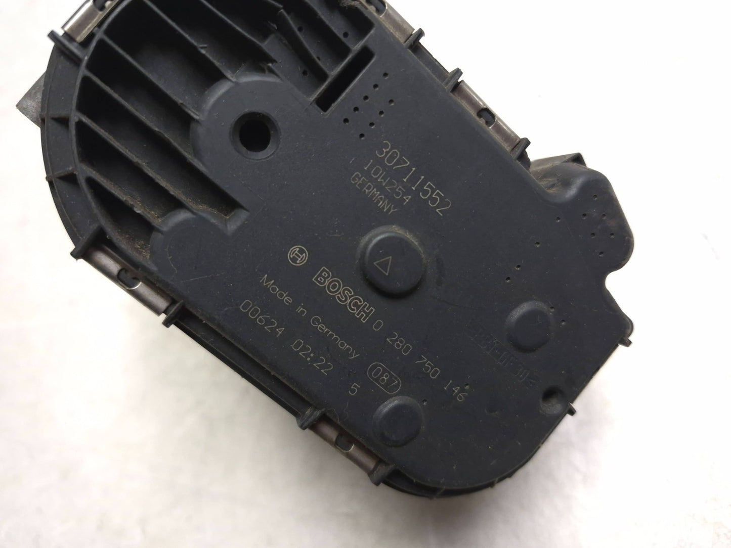 2007 Volvo S40 Throttle Body OEM