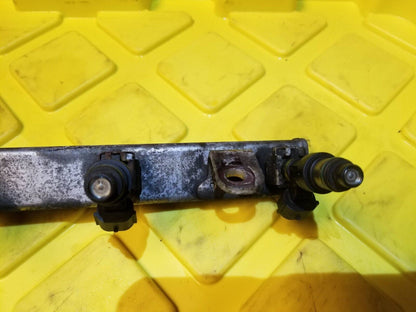 07 - 12 Nissan Sentra Fuel Rail W/ Injectors 2.0l OEM