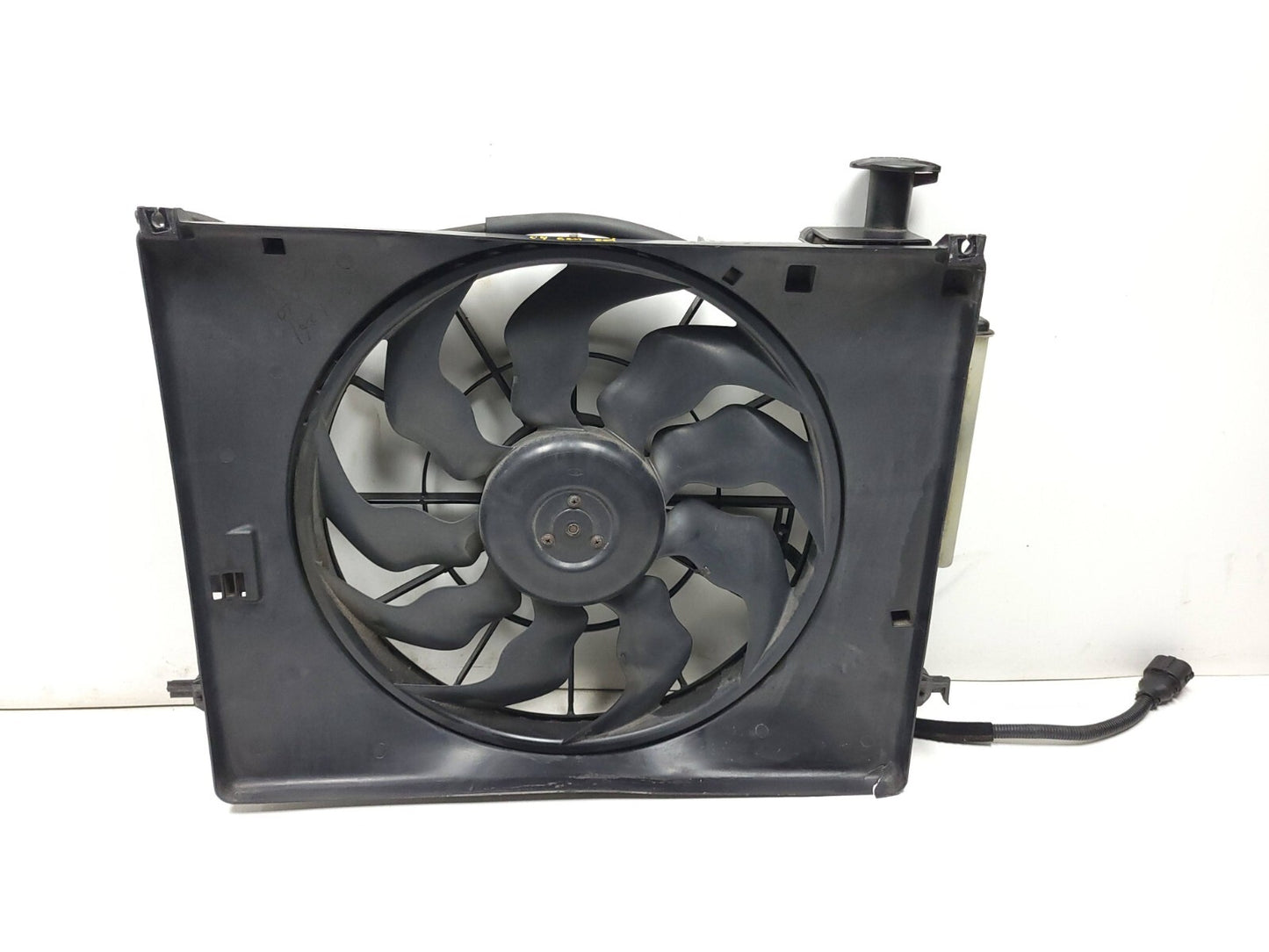 09-12 Hyundai Genesis Radiator Cooling Fan Assy 4.6l OEM Sedan