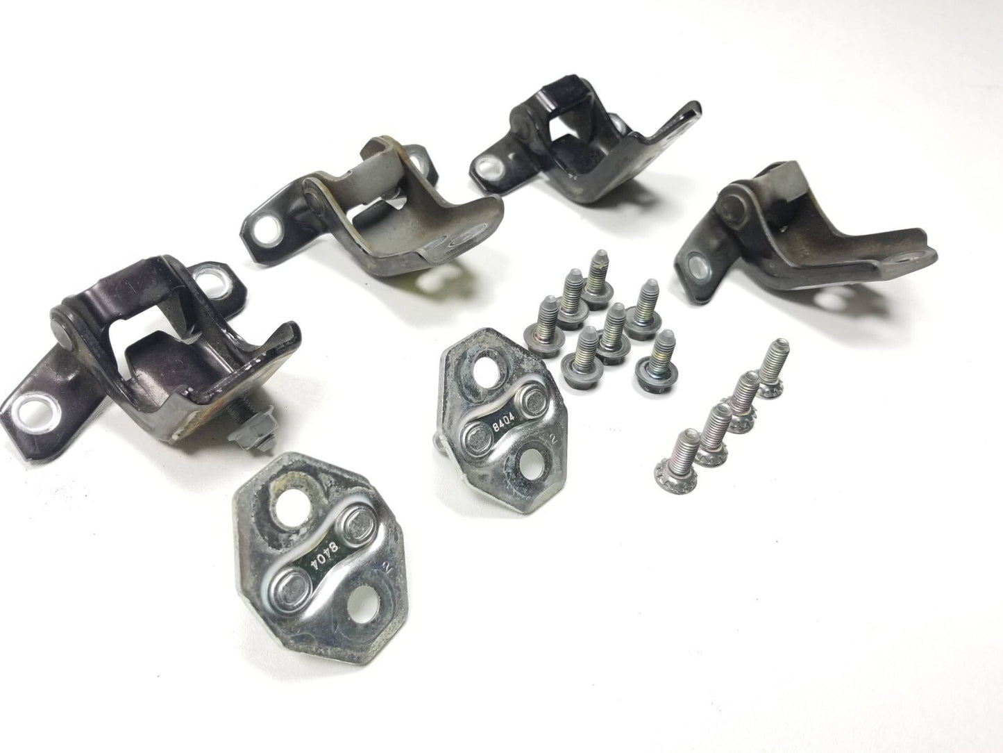 2009 Mazda Cx-7 Driver Side Door Hinge & Striker 6pcs W/ Bolt 11pcs OEM