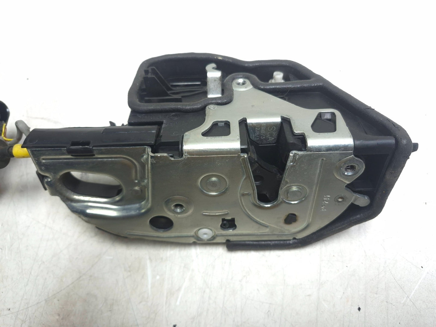 2008 BMW X6 E71 Front Door Lock & Soft Close Actuator Passenger Side Right OEM