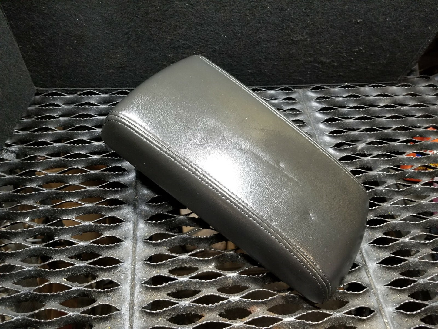 07 08 09 10 11 12 13 Chevy Impala Center Console Armrest Arm Rest Lid OEM
