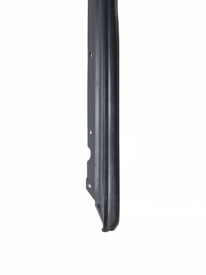 2012 Nissan Rogue Door Seal Gasket Lower Front Passenger Side Right OEM