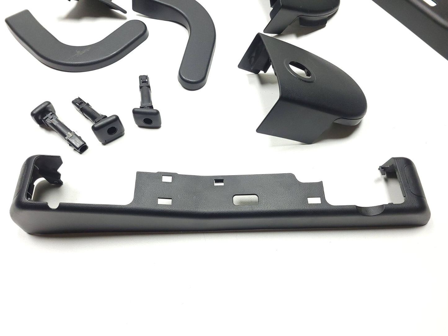 08 15 Mazda Cx-9 Seat Side Trim W/ Guide Sleeve 2 Row Passenger Side Right OEM