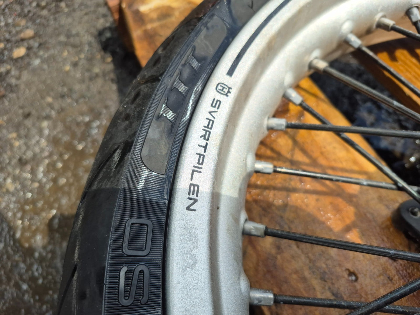 2018 Husqvarna Svartpilen 401 Wheel Rim W/tire Front & Rear Pair OEM