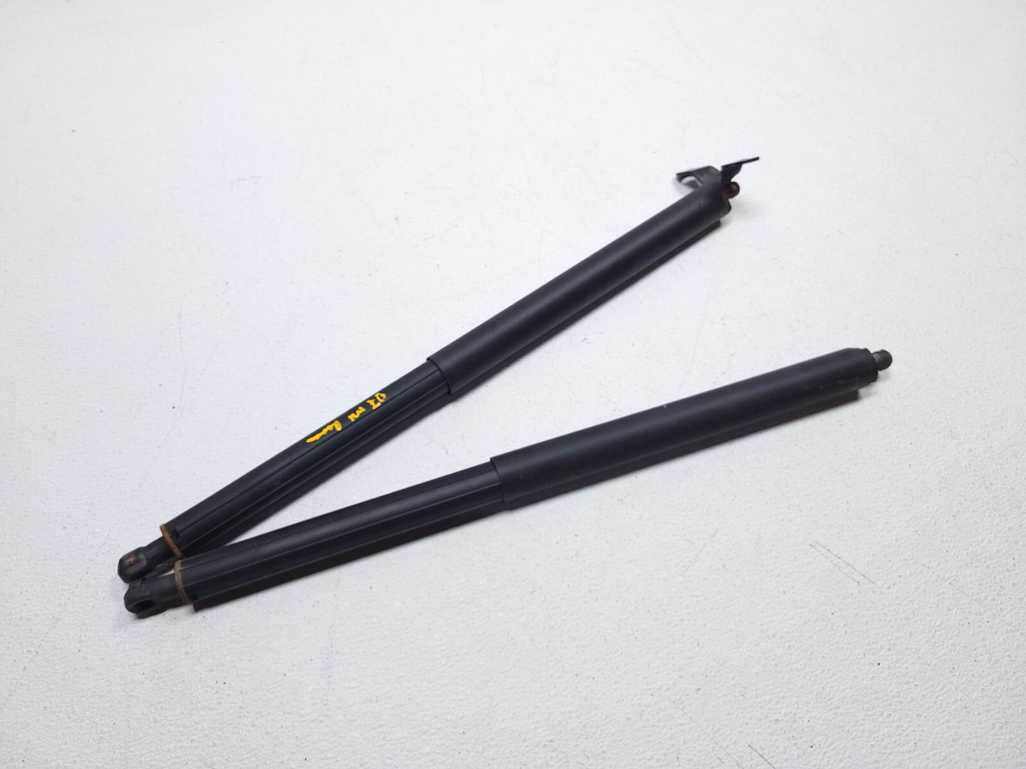 2007 Mercedes Ml500 Rear Trunk Lid Shock Strut Support Pair OEM