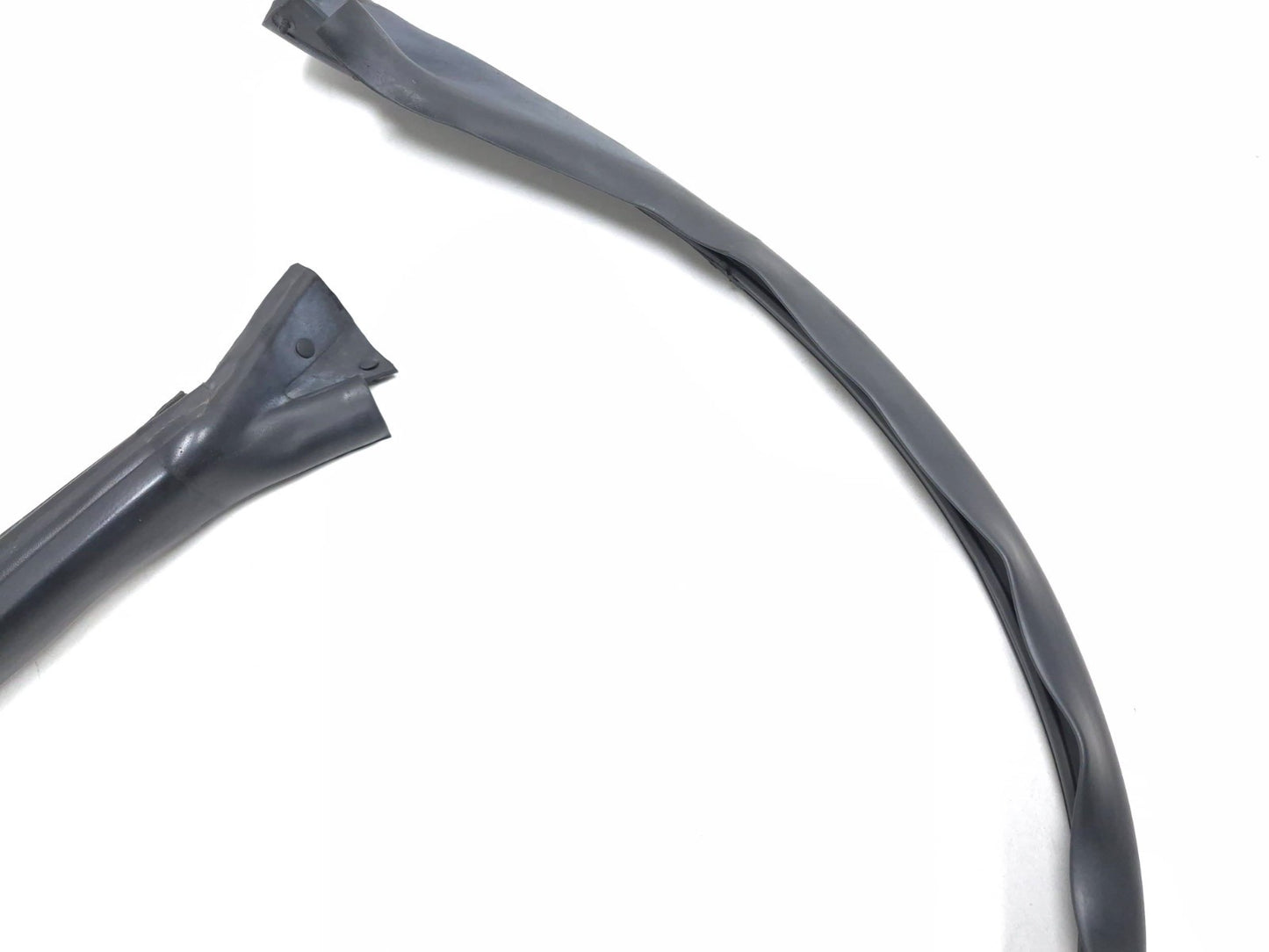 2013 Hyundai Genesis Coupe Door Weatherstrip Front Driver Side Left OEM