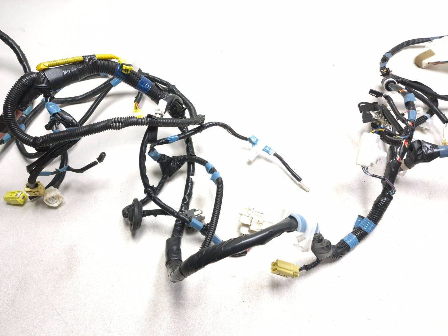 2012 Toyota Prius Interior Floor Wire Harness 82161-47b60 OEM