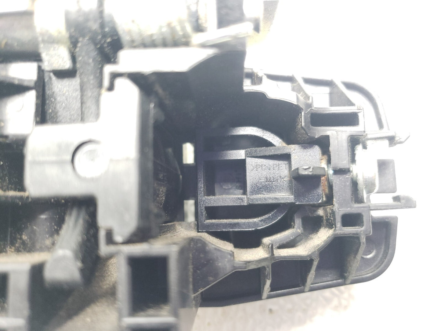 2013 Nissan Juke Front Passenger Exterior Door Handle OEM