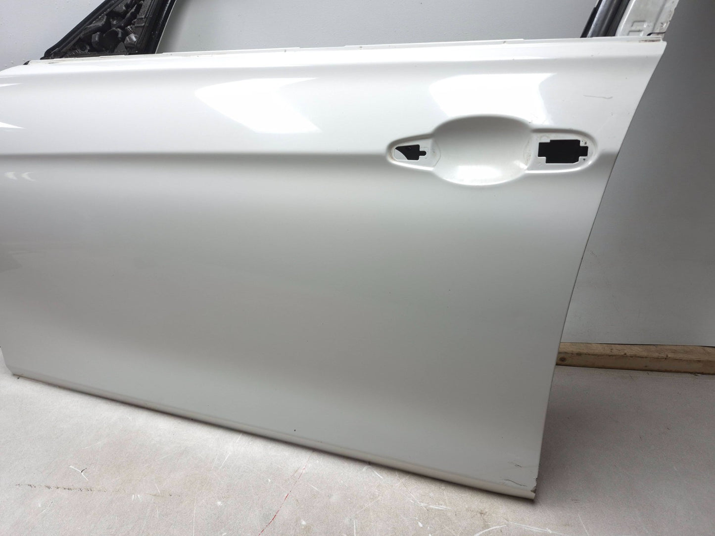 2013 BMW 328i F30 Sedan Front Left Driver Door Shell Oem. Pick Up Only