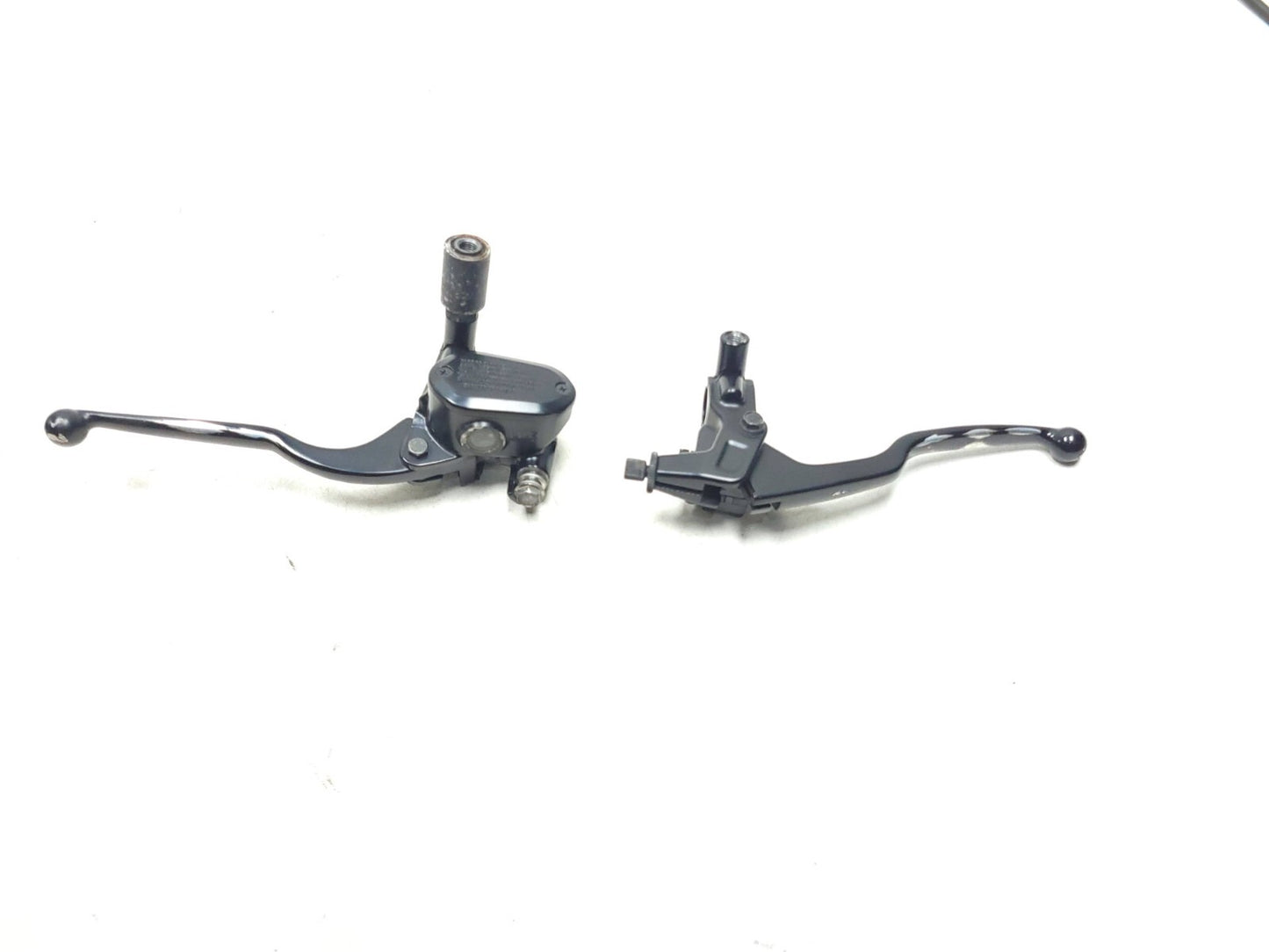 19 - 23 Kawasaki Z400 Er400 Handlebar Brake Master Cylinder & Clutch Handle OEM