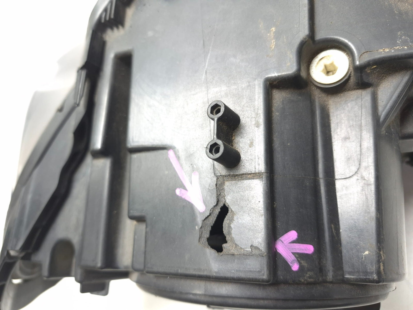 2014 BMW X5 F15 Headlight  Driver Side Left *broken Tab* OEM