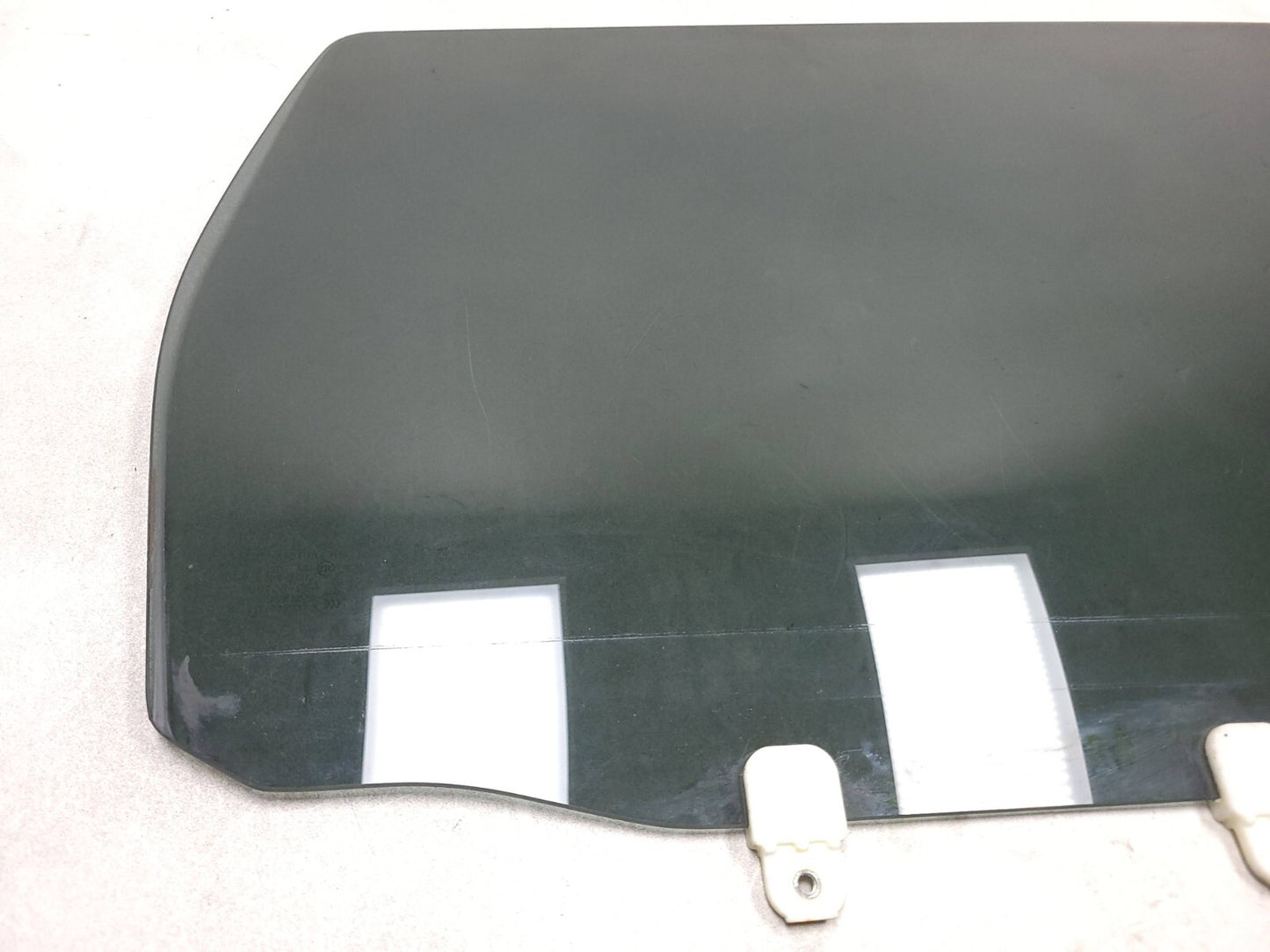 2009 Mitsubishi Outlander Rear Door Window Glass Passenger Side Right OEM