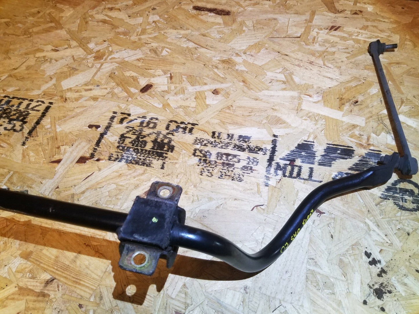 2007 Volvo S40 Front Stabilizer Sway Bar W/ Linkage Link OEM