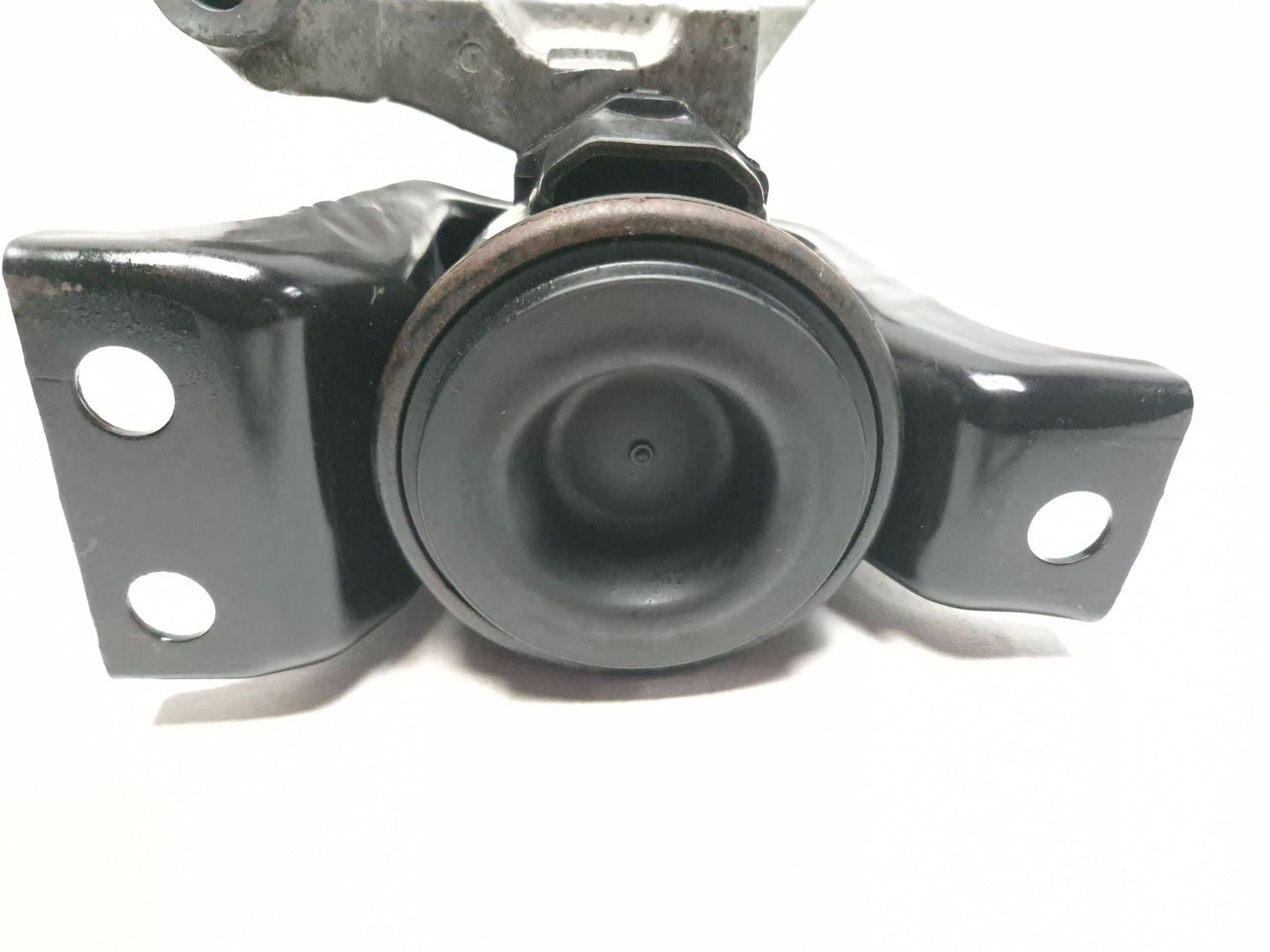 2011 Nissan Juke Engine Mount OEM