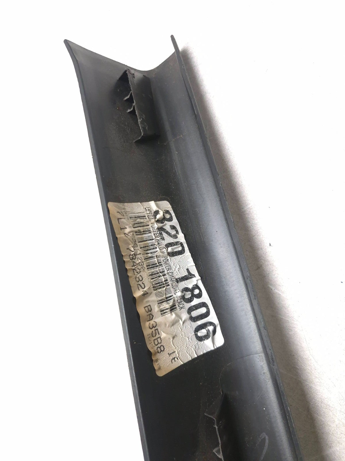 2007 Lincoln Navigator Rear Trunk Liftgate Tailgate Upper Trim Cover Panel OEM