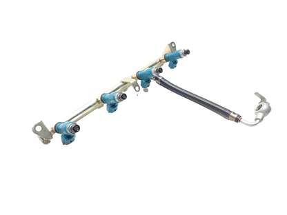 2004 - 2007 Honda Cbr1000rr Fuel Rail & Injectors W/ Hose OEM