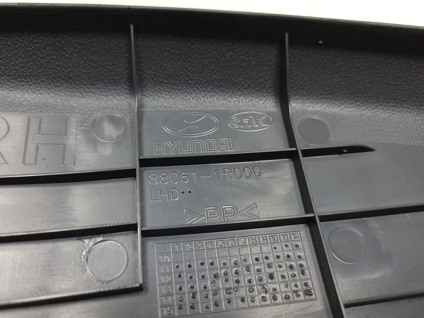 2012 - 2016 Hyundai Accent Front Passenger Seat Side Trim Cover OEM