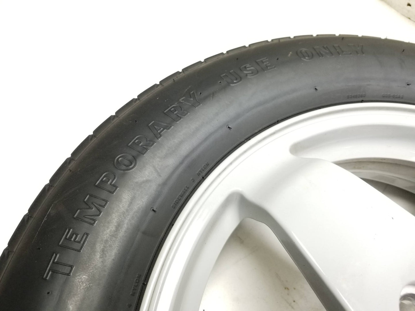 2011 - 2020 Jeep Grand Cherokee Wheel Rim W/ Tire T175/90 D18 OEM