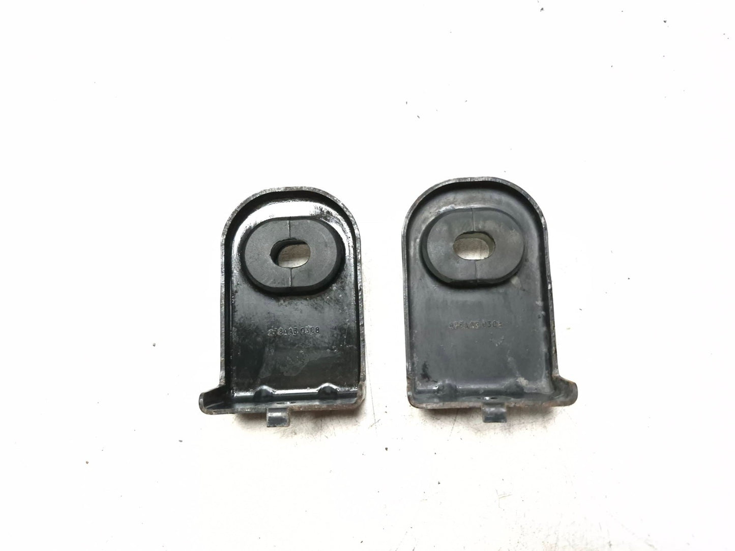 2010 Dodge Caliber Sxt Radiator Mount Bracket 2pcs OEM