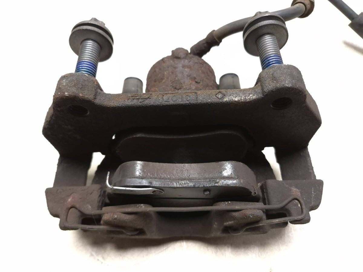 2007 Saab 9-5 Aero Front Brake Caliper 2pcs OEM