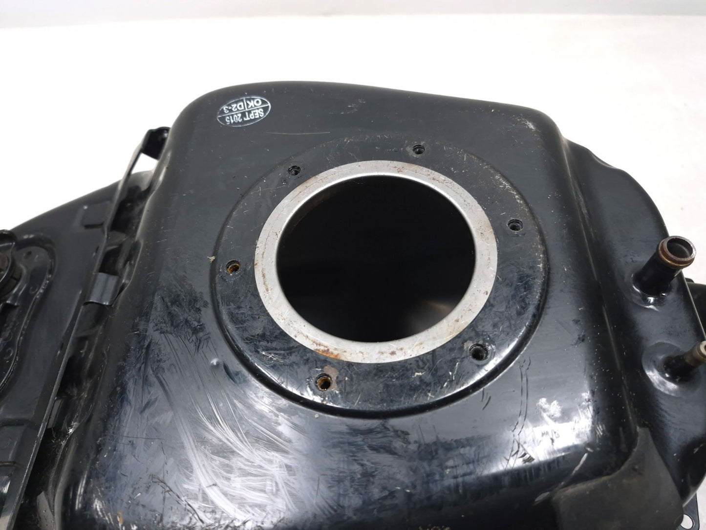 2015 Yamaha Yzfr3 Yzf-r3 Fuel Tank * No Key* OEM