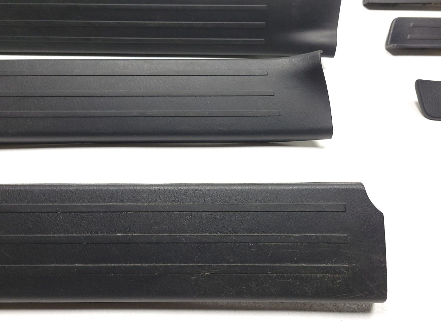 2007 - 2015 Mazda Cx-9 Door Scuff Plate Trim Front & Rear 8pcs OEM