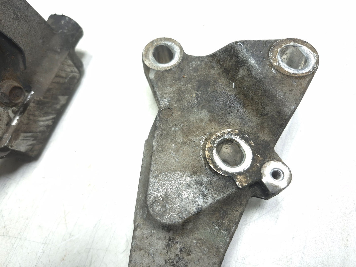 2008 Acura Tl Type-s Engine & Transmission Mount Bracket Pair OEM