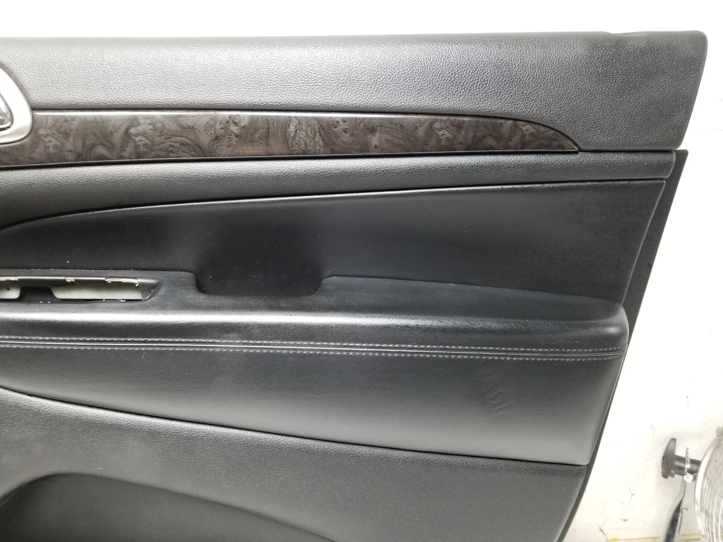 2012 Jeep Grand Cherokee Door Panel Trim Front Passenger Side Right OEM