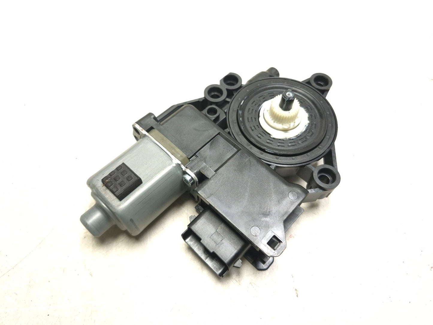2018 Hyundai Sonata Front Door Window Motor Left Driver Side OEM