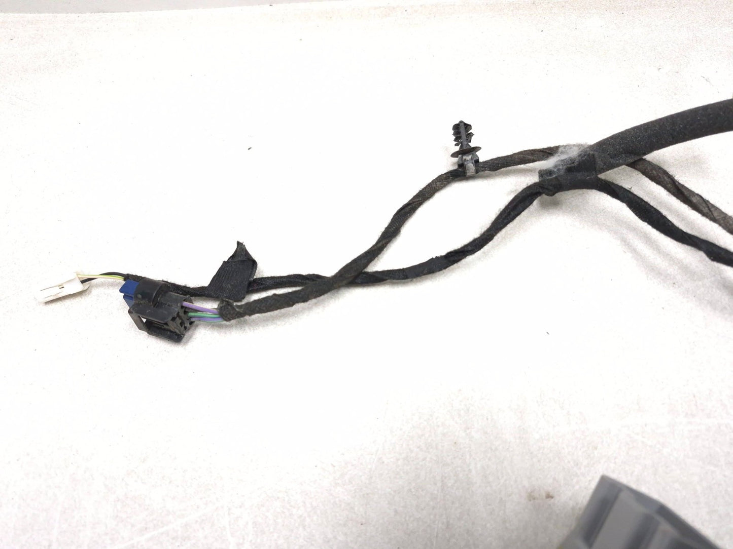 2018 Chrysler 300 Limited AWD Rear Passenger Side Door Wiring Harness OEM