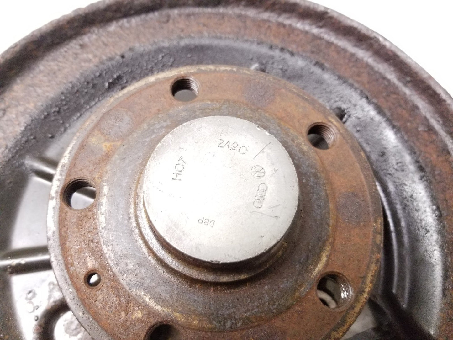 2008 - 2014 VW Golf GTI Wheel Spindle Knuckle Rear Passenger Side Right OEM