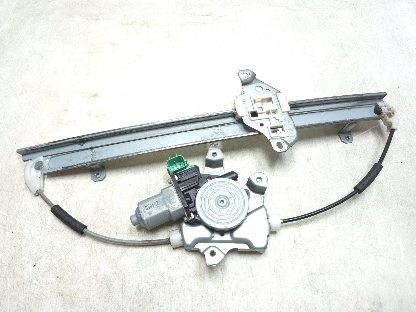 2012 Nissan Leaf Front Door Window Regulator & Motor Driver Side Left OEM