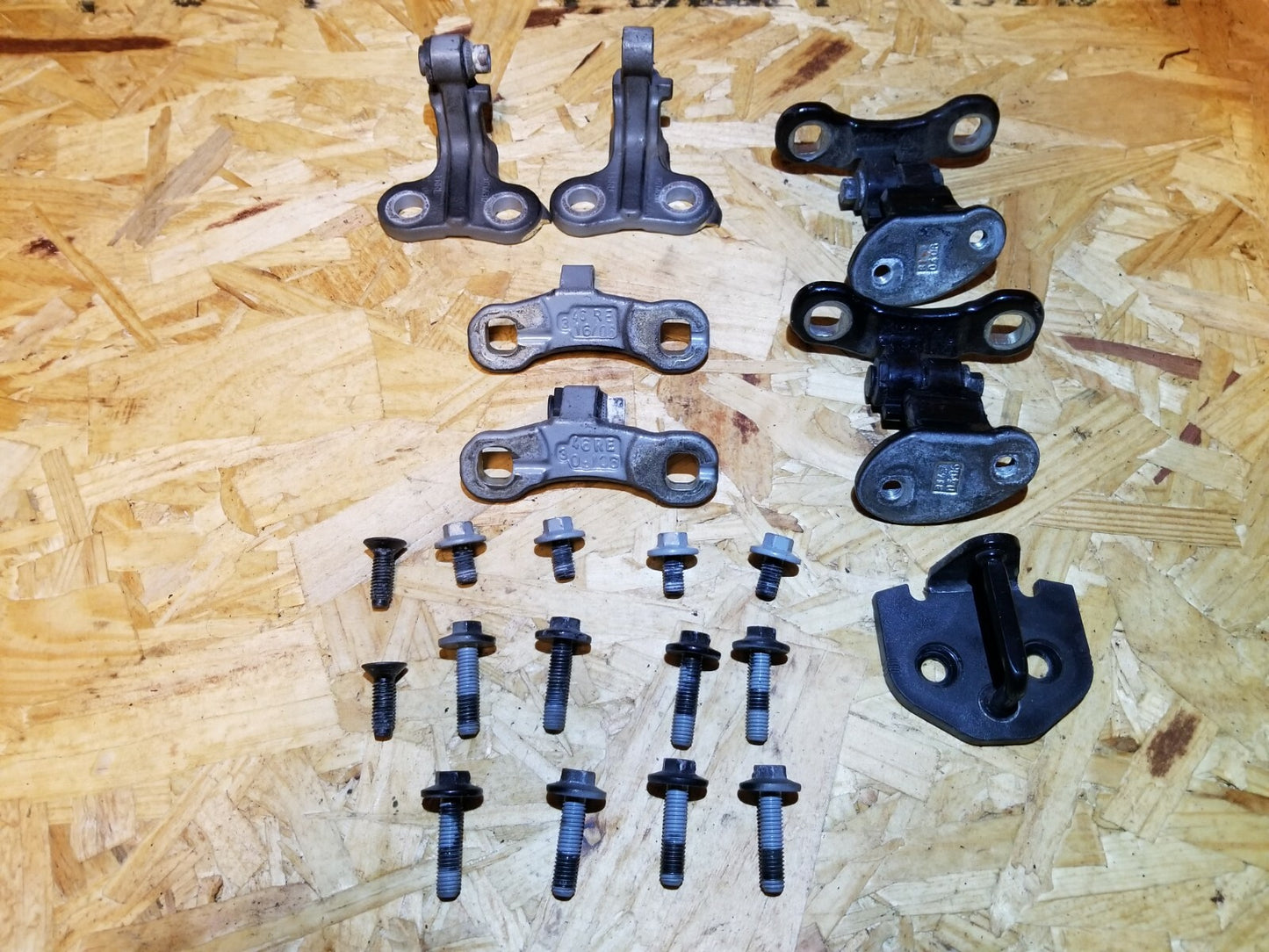 2007 Volvo S40 Door Hinge Front & Rear Passenger Side OEM