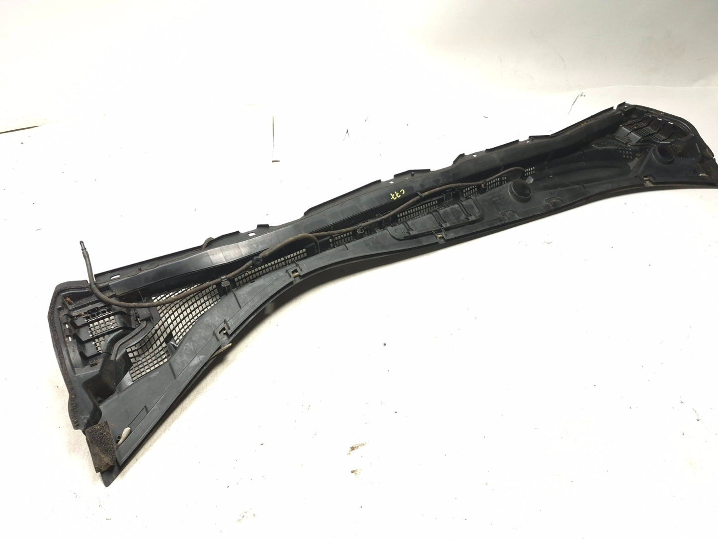 2012 Nissan Leaf Windshield Cowl Top Vent Cover Grille OEM