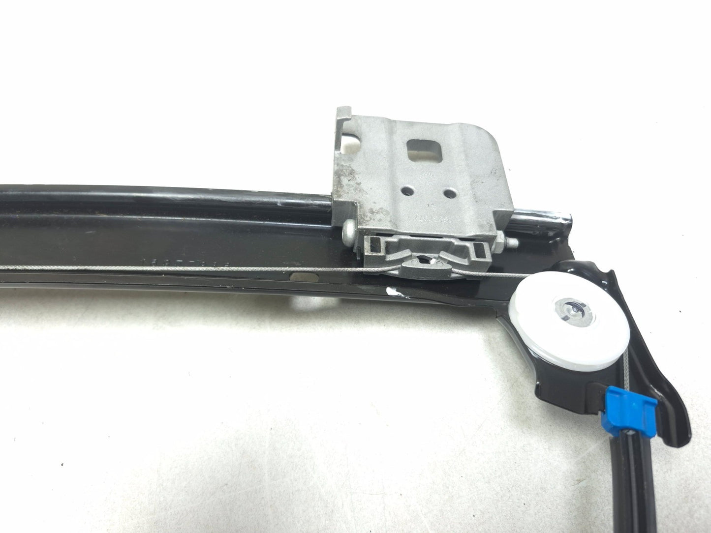 2019 Tesla Model 3 Front Door Window Regulator Right Passenger Side OEM