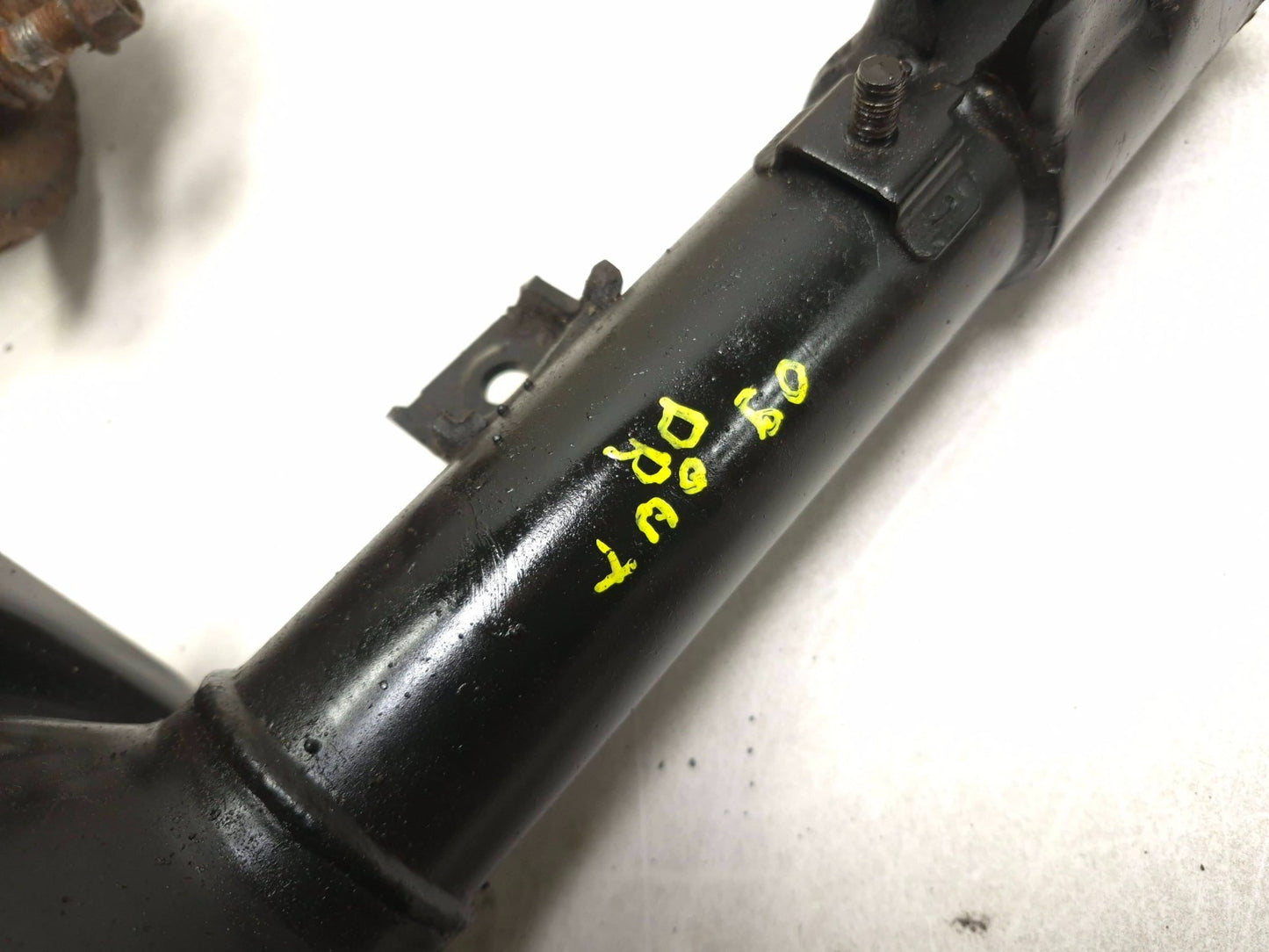 2009 Mitsubishi Outlander Front Shock Strut Absorber Left & Right OEM
