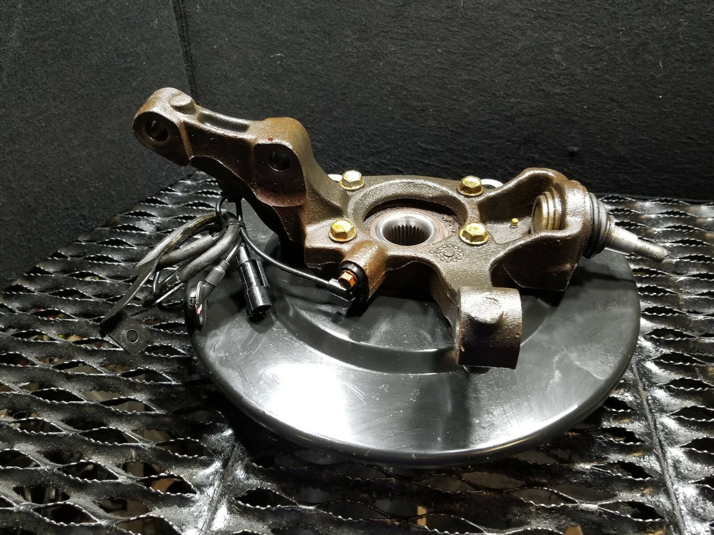 2016 Dodge Journey Front Spindle Knuckle Wheel Hub Driver Side Left OEM